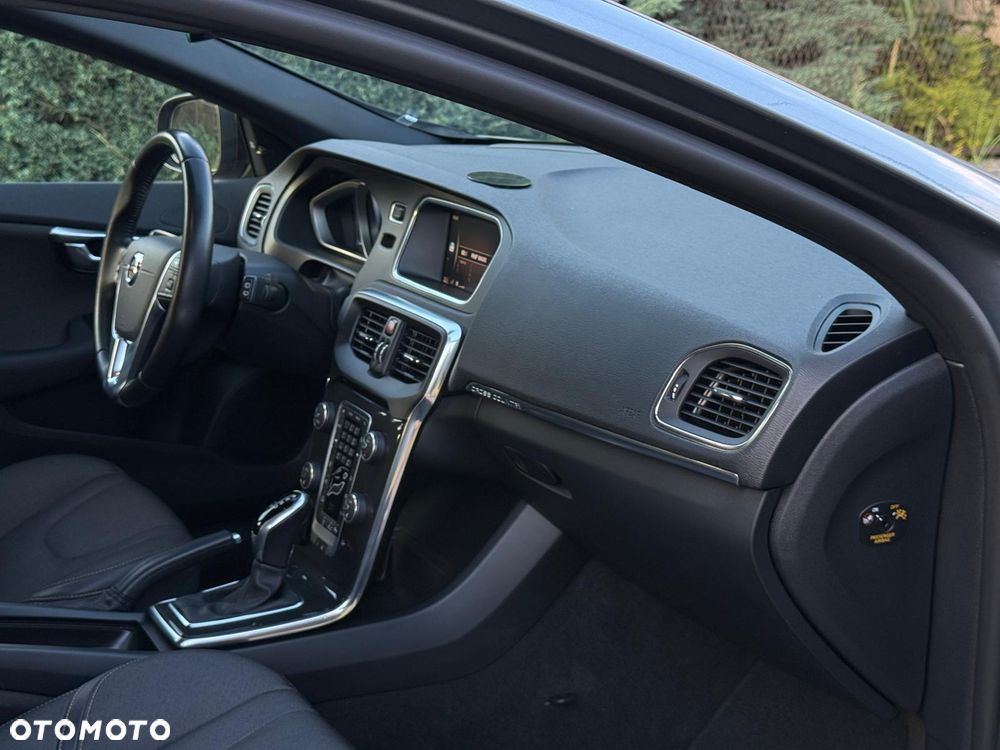 Volvo V40 Cross Country D3 Geartronic Momentum - 21