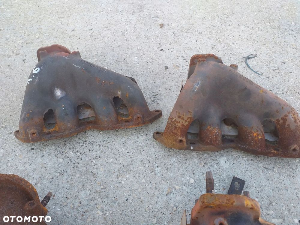 TOYOTA CELICA V 5 1,6 kolektor wydechowy 4a - fe - 2