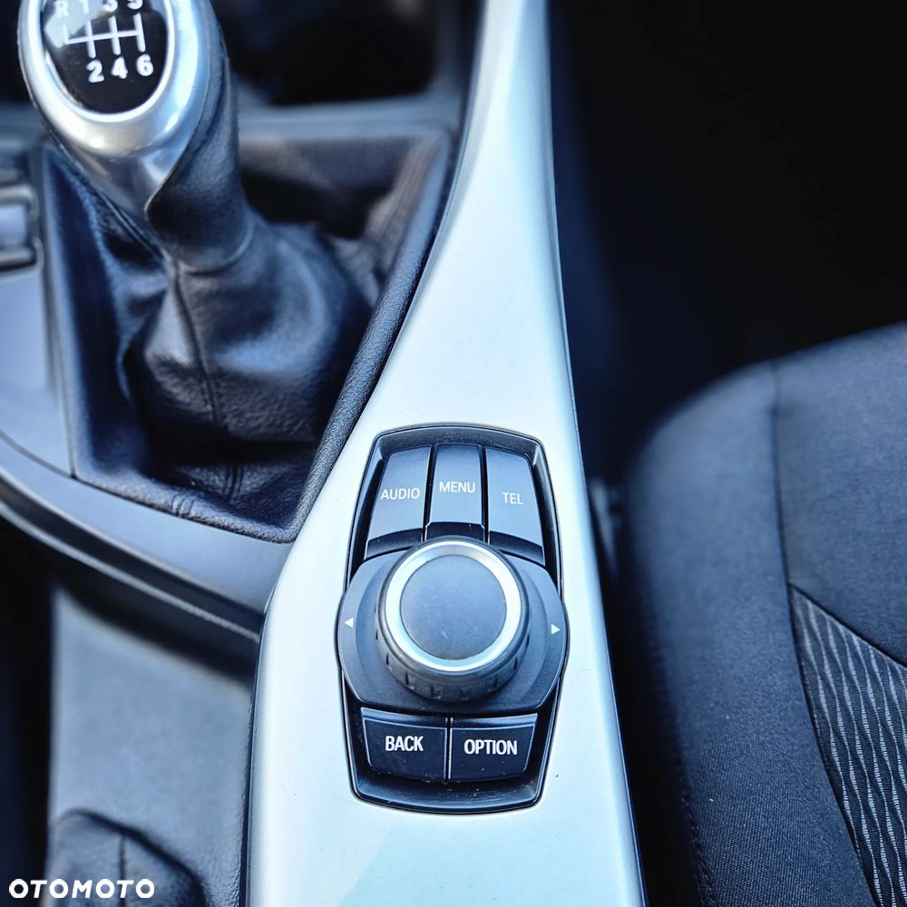 BMW Seria 1 114i Sport Line - 22