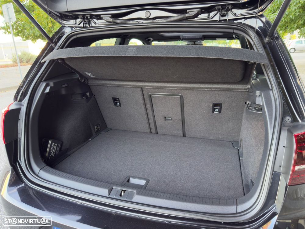 VW Golf R 4Motion BlueMotion DSG - 23