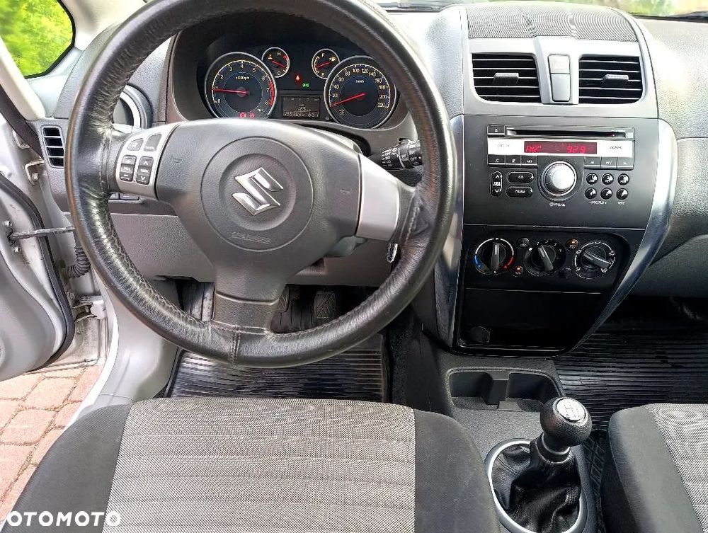 Suzuki SX4 - 11