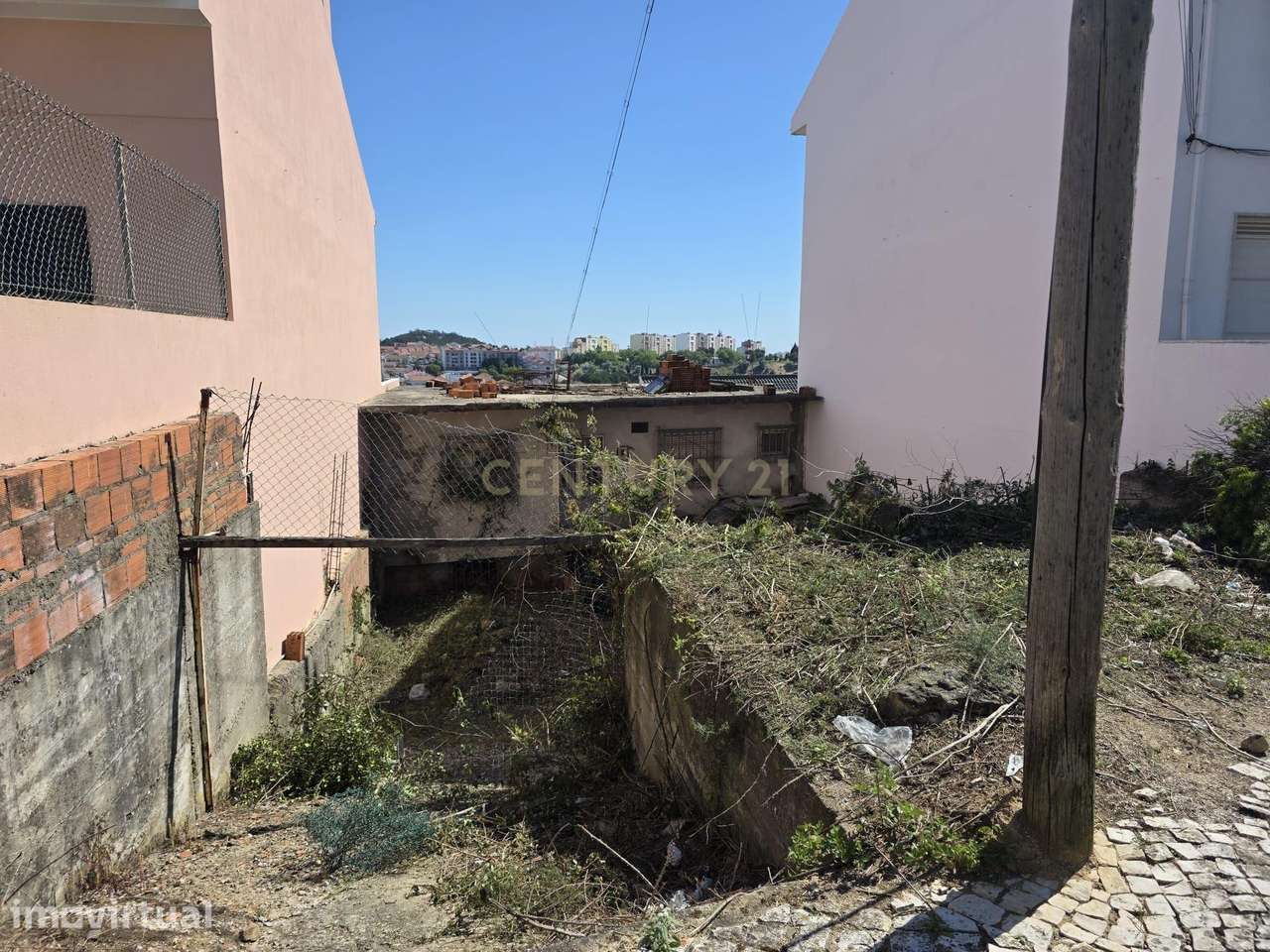 Moradia T3 em Casal de Cambra (concelho de Sintra) - Grande imagem: 3/26