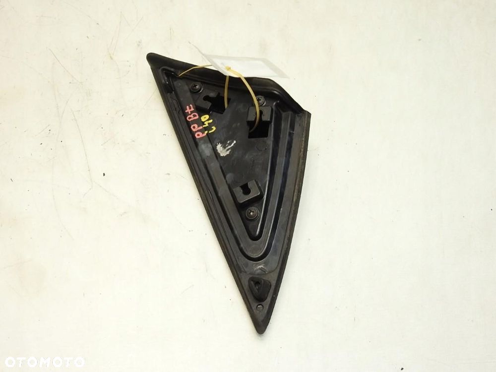 TRÓJKĄT OSŁONA BŁOTNIKA PRAWY PRZÓD HYUNDAI I40 861903Z000 - 3