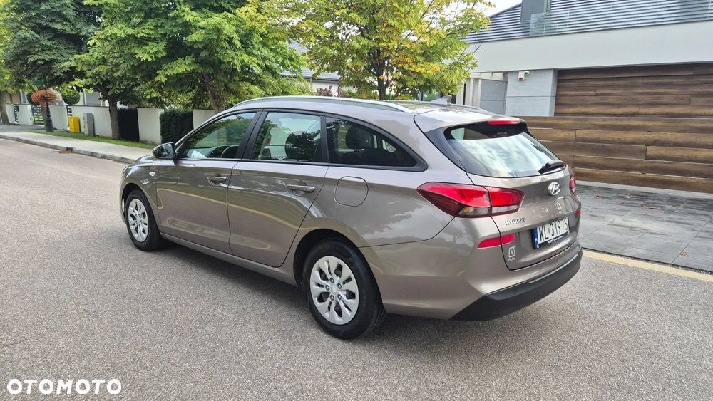 Hyundai i30 1.0 T-GDI Comfort DCT - 4