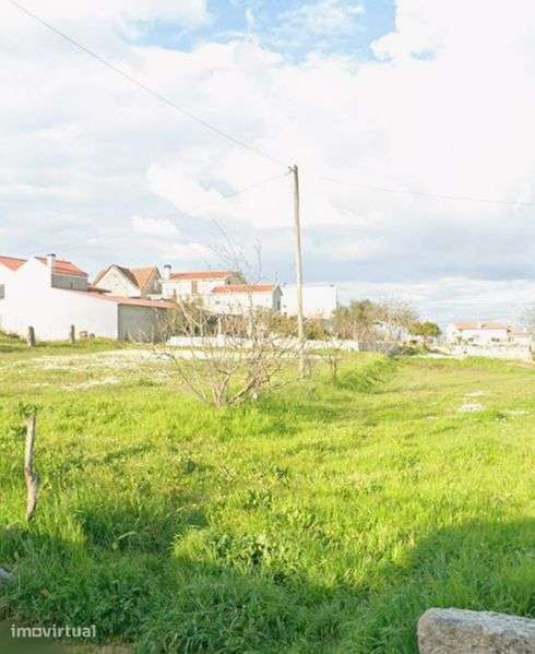 Terreno com licença para construçâo - Grande imagem: 3/10