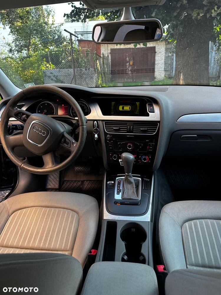 Audi A4 Avant - 8