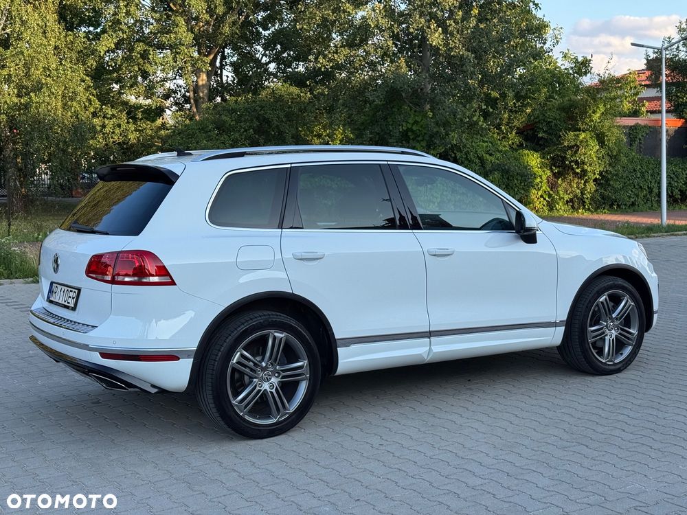 Volkswagen Touareg 3.0 V6 TDI BMT Perfectline R-Style - 9