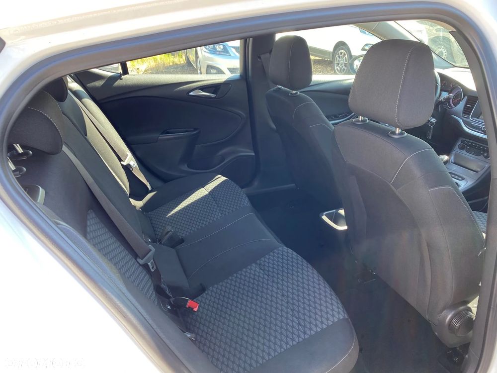 Opel Astra 1.6 CDTI Active - 16