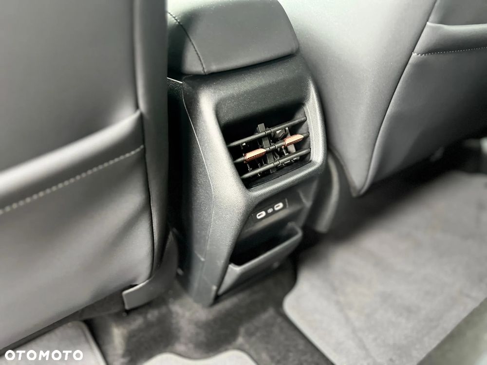 Cupra Raval 52kWh Dynamic Plus - 27