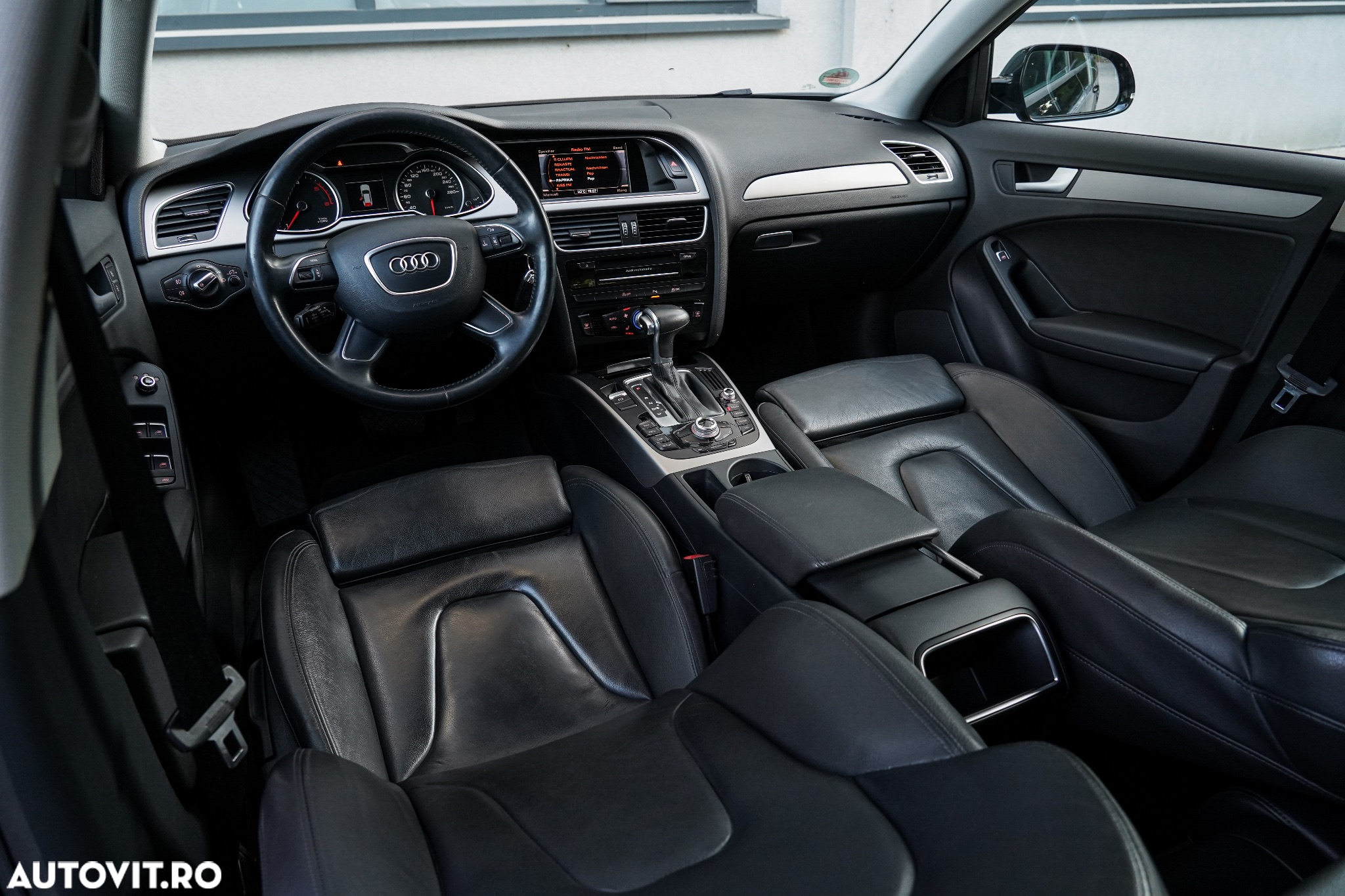Audi A4 Avant 40 TDI S tronic S line - 23