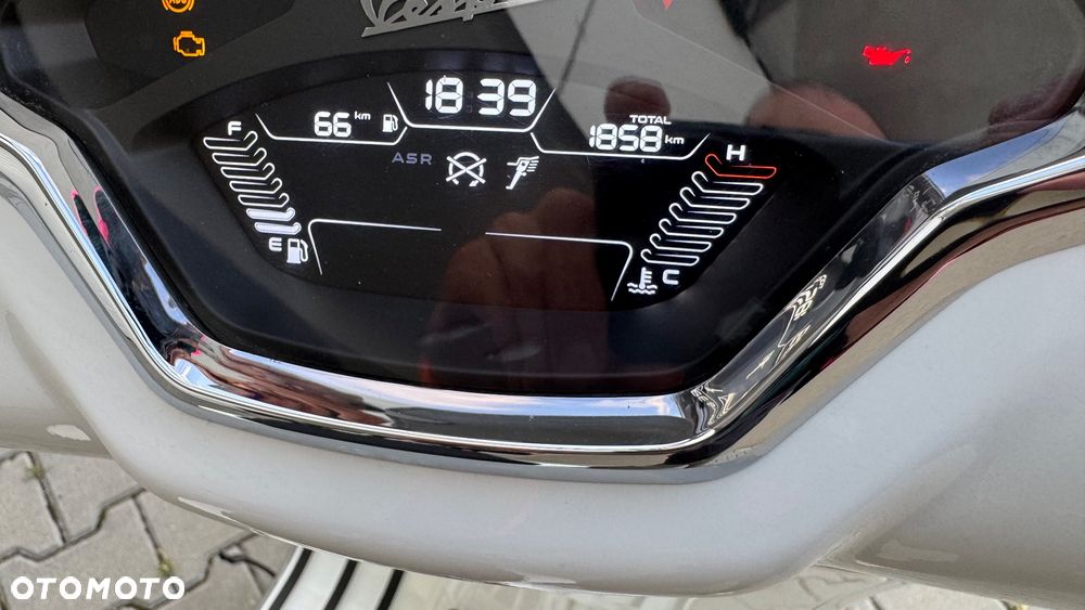 Vespa GTS - 11