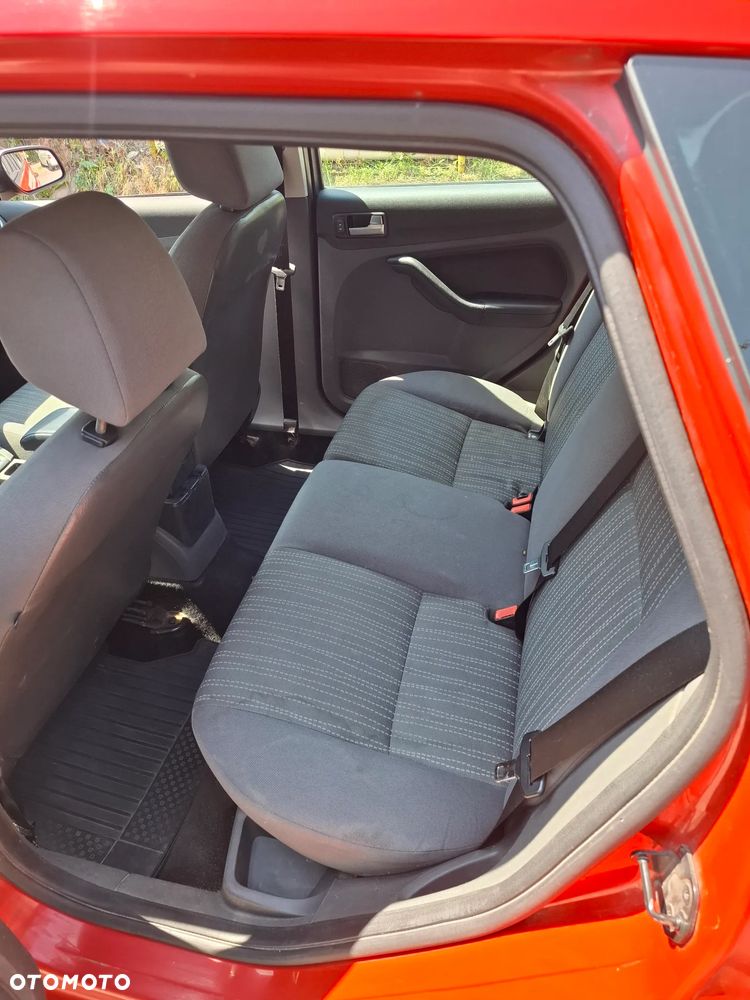 Ford Focus 1.6 Trend - 6