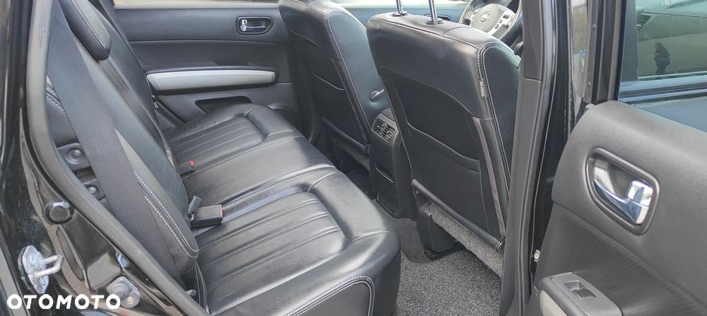 Nissan X-Trail 2.0 dCi 4x4 DPF Platinum - 27