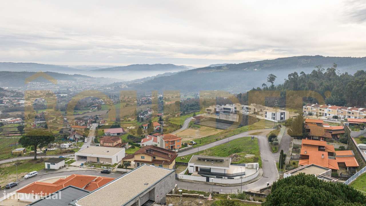 Terreno construção em Lanhoso - Grande imagem: 2/11