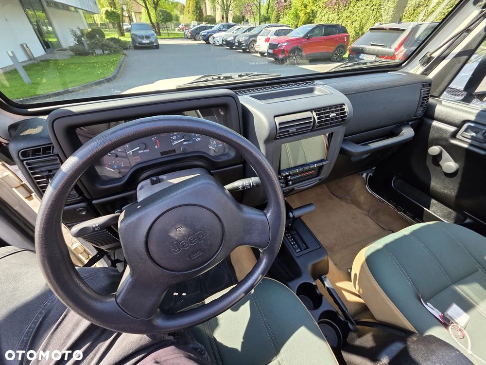 Jeep Wrangler - 19