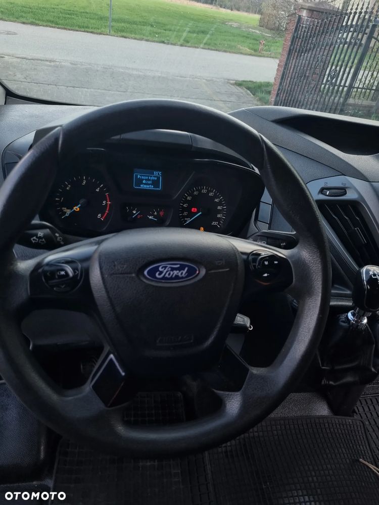 Ford Transit Custom - 13