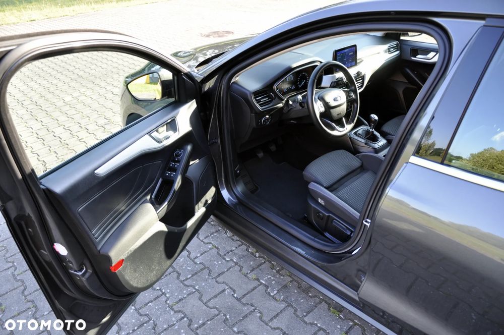 Ford Focus 1.5 EcoBlue STart-Stopp-System TITANIUM - 17