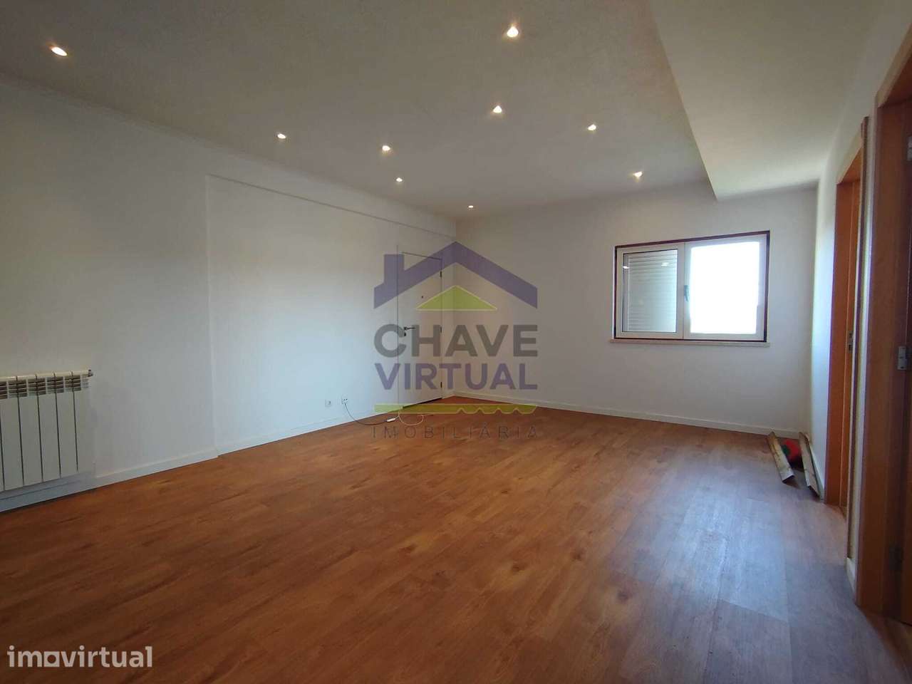 Apartamento T2 Renovado - Baraçais, Bombarral - Grande imagem: 5/13