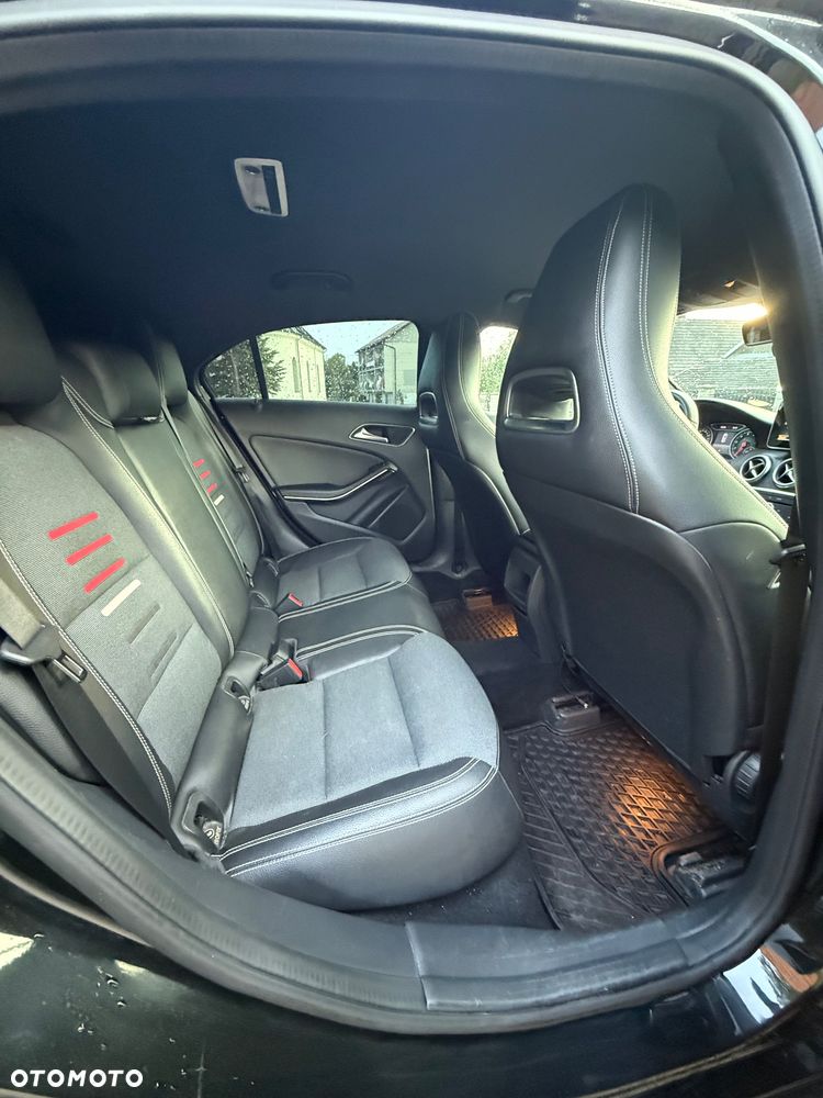 Mercedes-Benz Klasa A 180 (BlueEFFICIENCY) - 8