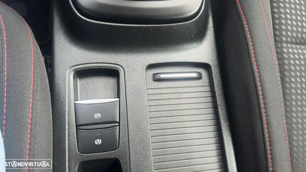 Ford Focus SW 1.5 TDCi EcoBlue ST-Line X - 19