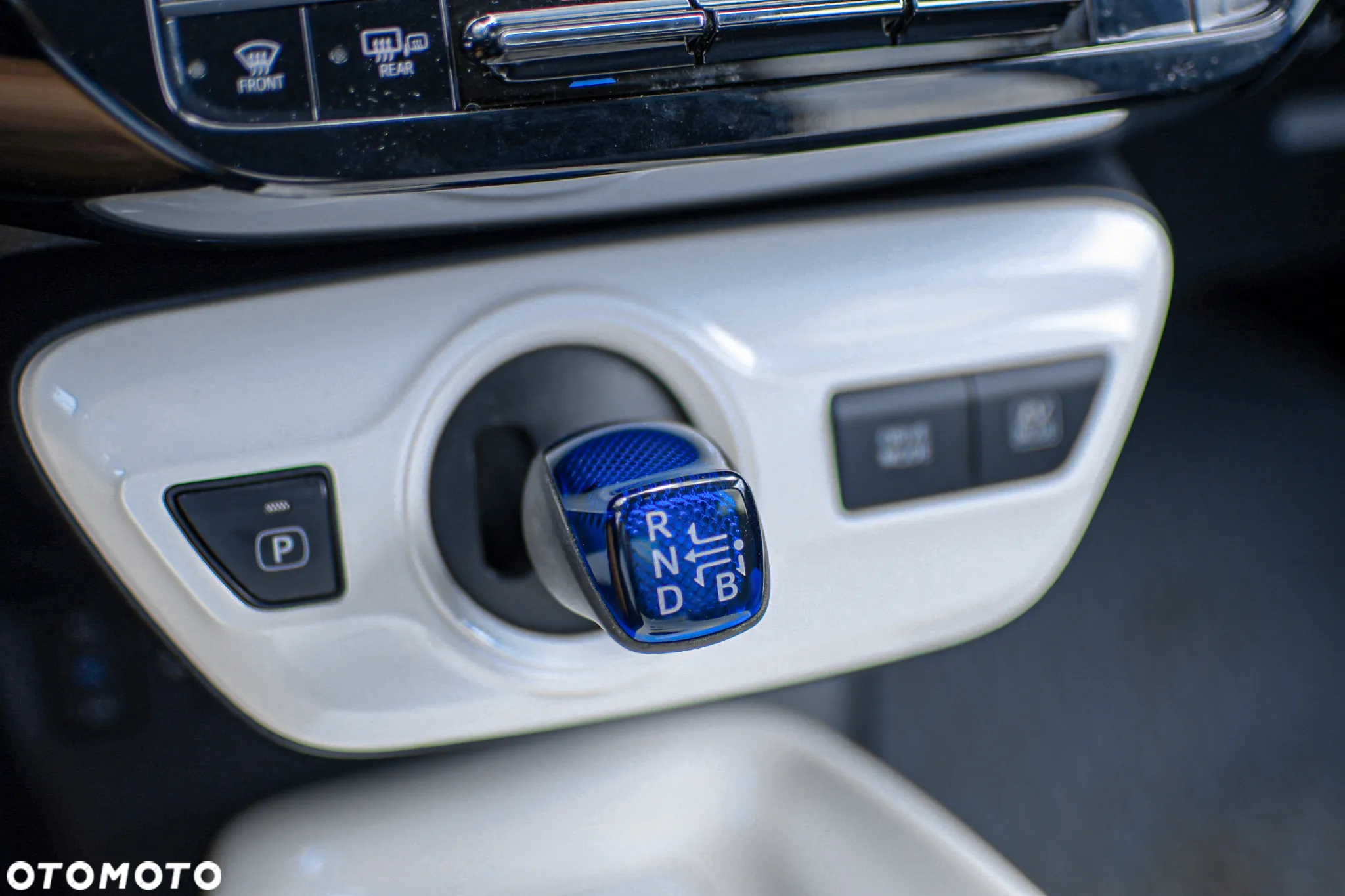 Toyota Prius 1.8 Hybrid Prestige - 14