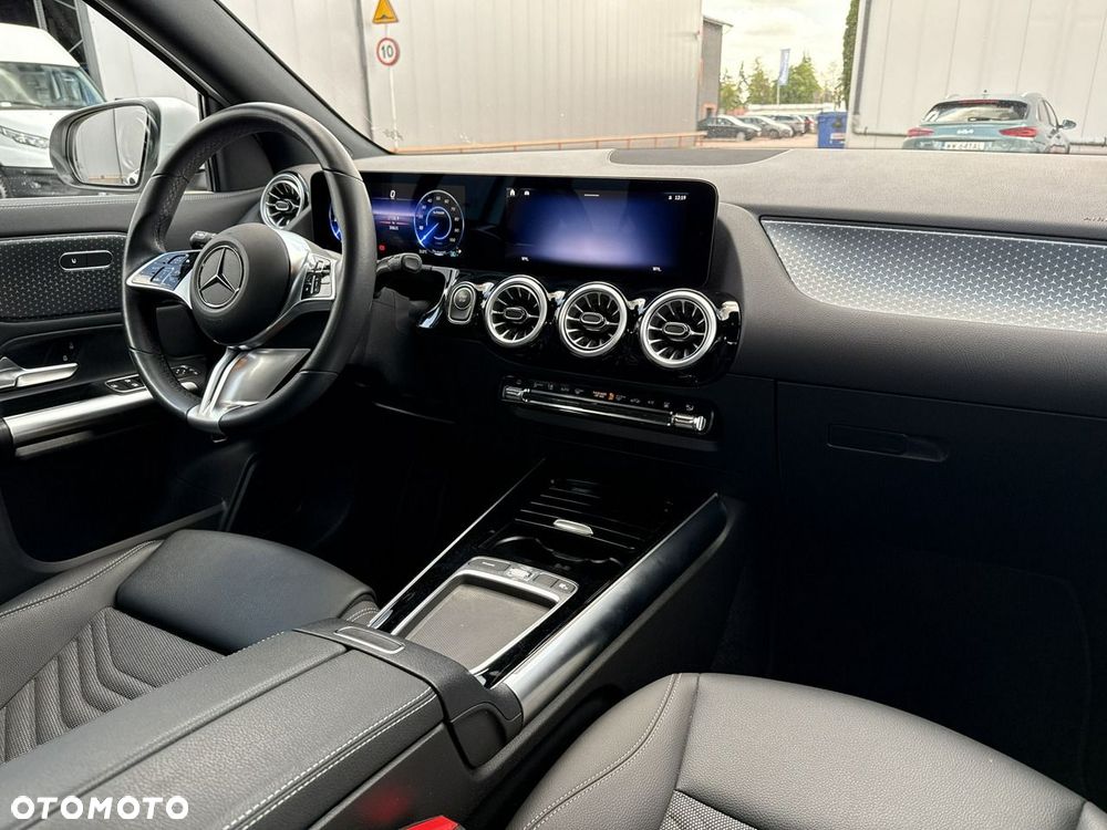 Mercedes-Benz EQA 250+ 70.5kWh Progressive - 22