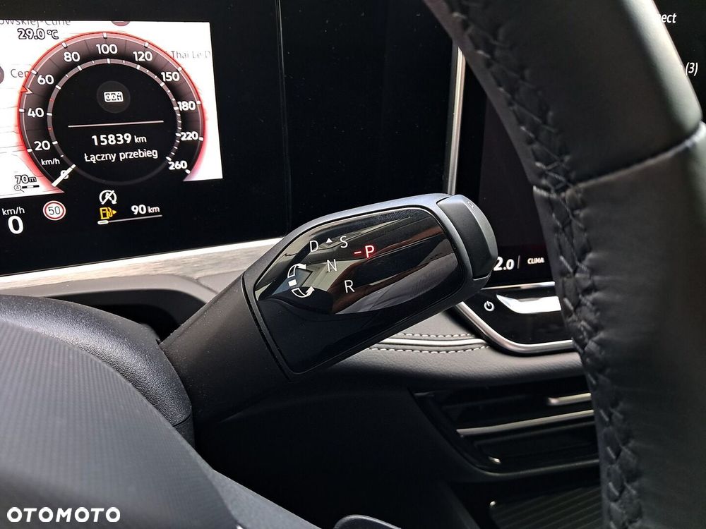 Volkswagen Passat - 21