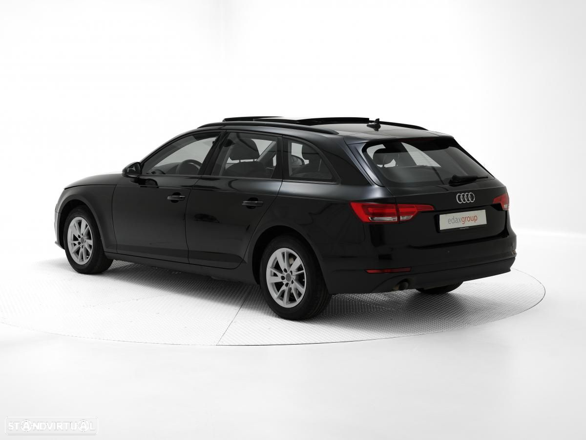 Audi A4 Avant - 4