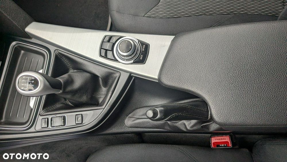 BMW Seria 3 - 32