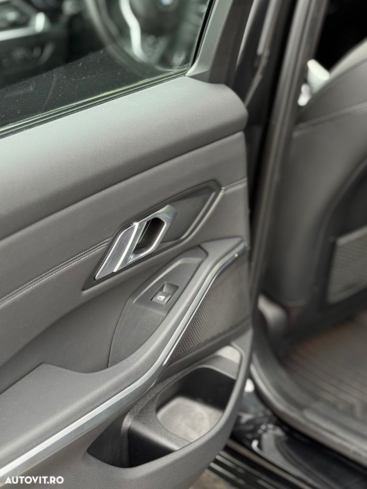 BMW Seria 3 - 17
