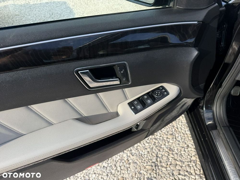 Mercedes-Benz Klasa E 220 BlueTEC 7G-TRONIC Avantgarde - 15