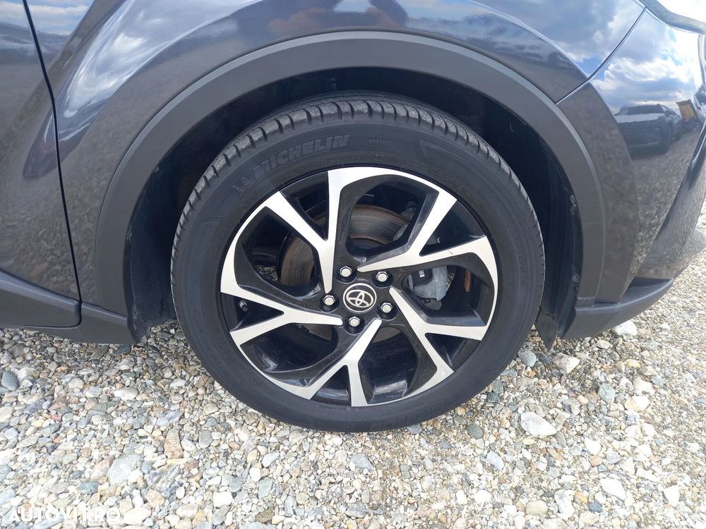 Toyota C-HR - 18