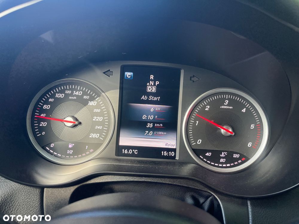 Mercedes-Benz Klasa C 220 (BlueTEC) d T 7G-TRONIC - 34