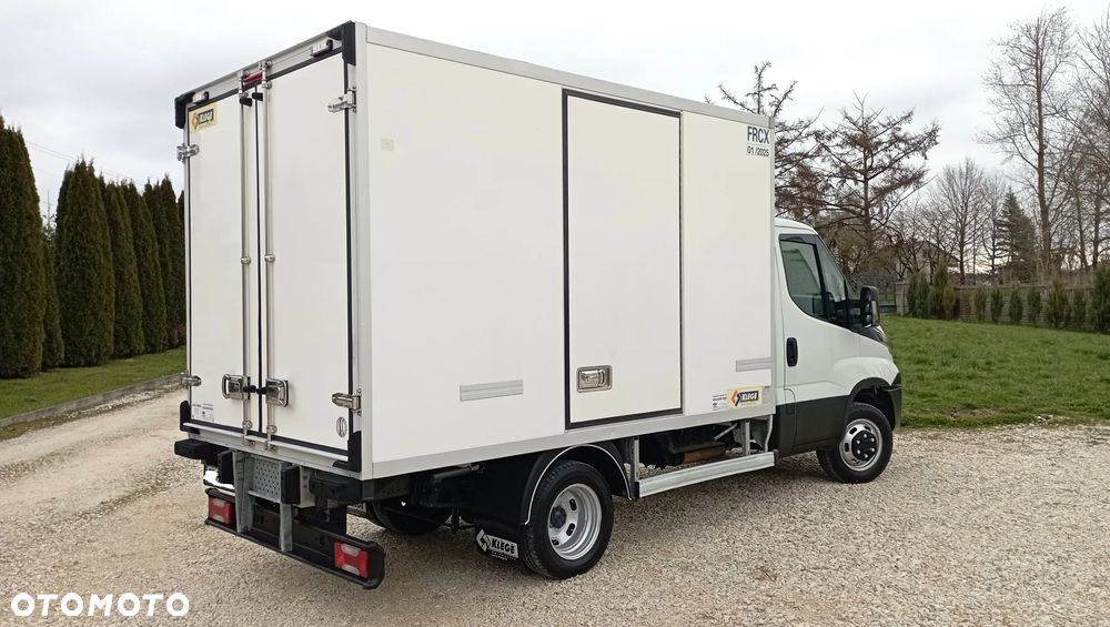 KONTENER CHŁODNIA/MROŹNIA LAMBERT IVECO DAILY - 1