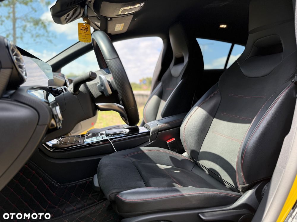 Mercedes-Benz CLA 250 AMG Line 7G-DCT - 20