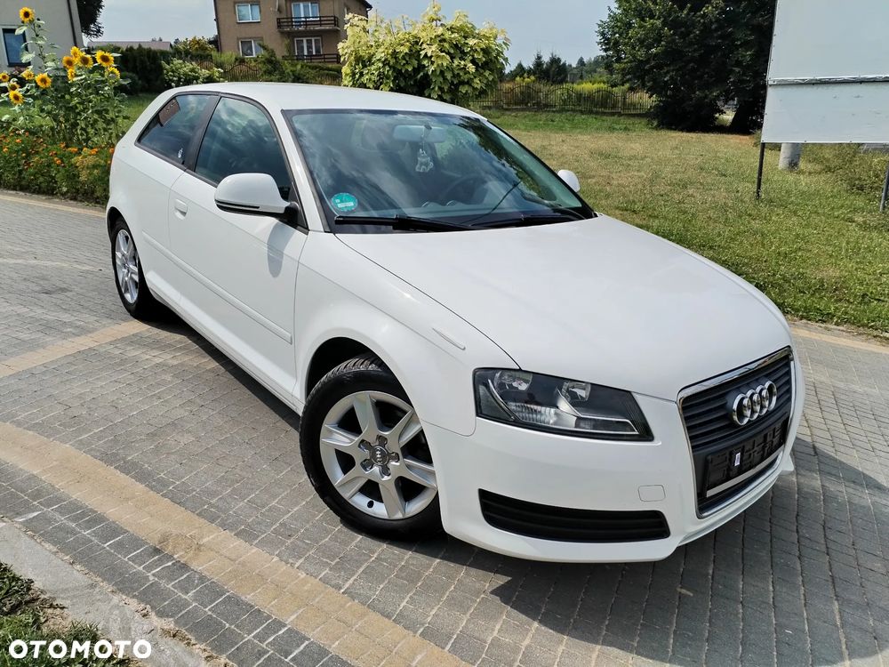 Audi A3 3-drzwiowe 1.6 Ambiente - 3