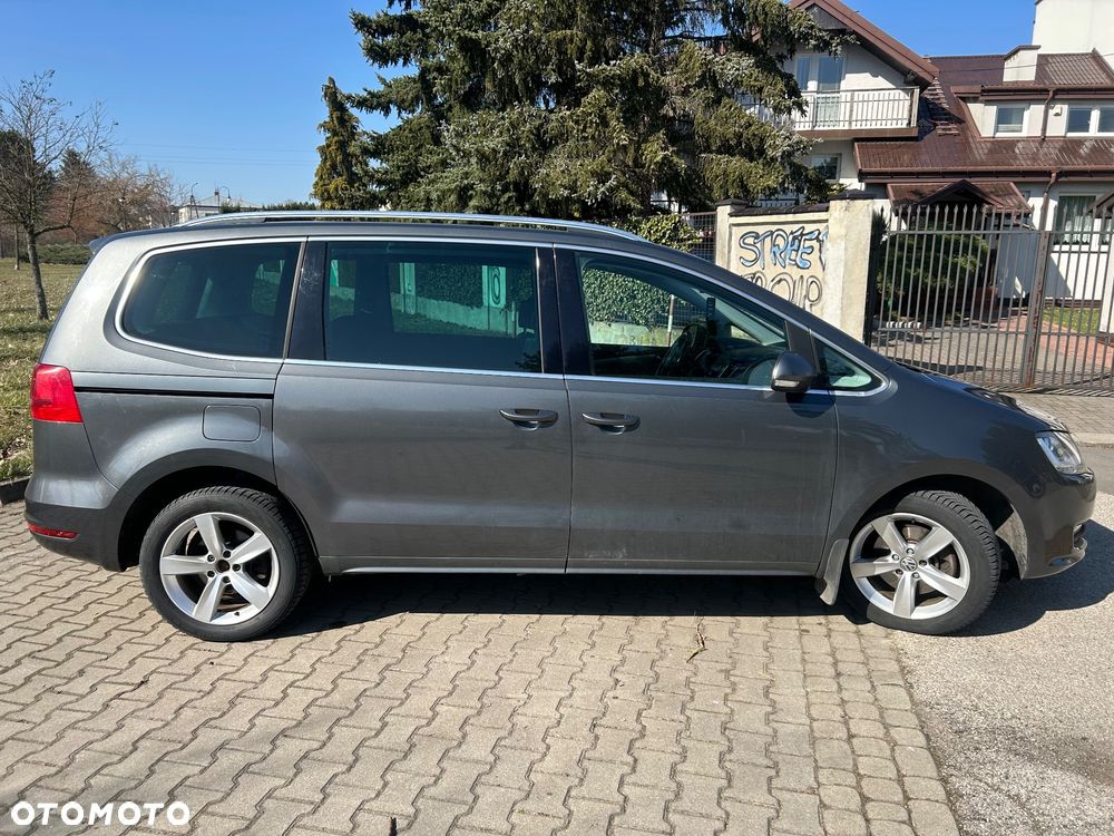 Volkswagen Sharan 2.0 TDI 4MOTION Blue Motion Life - 9