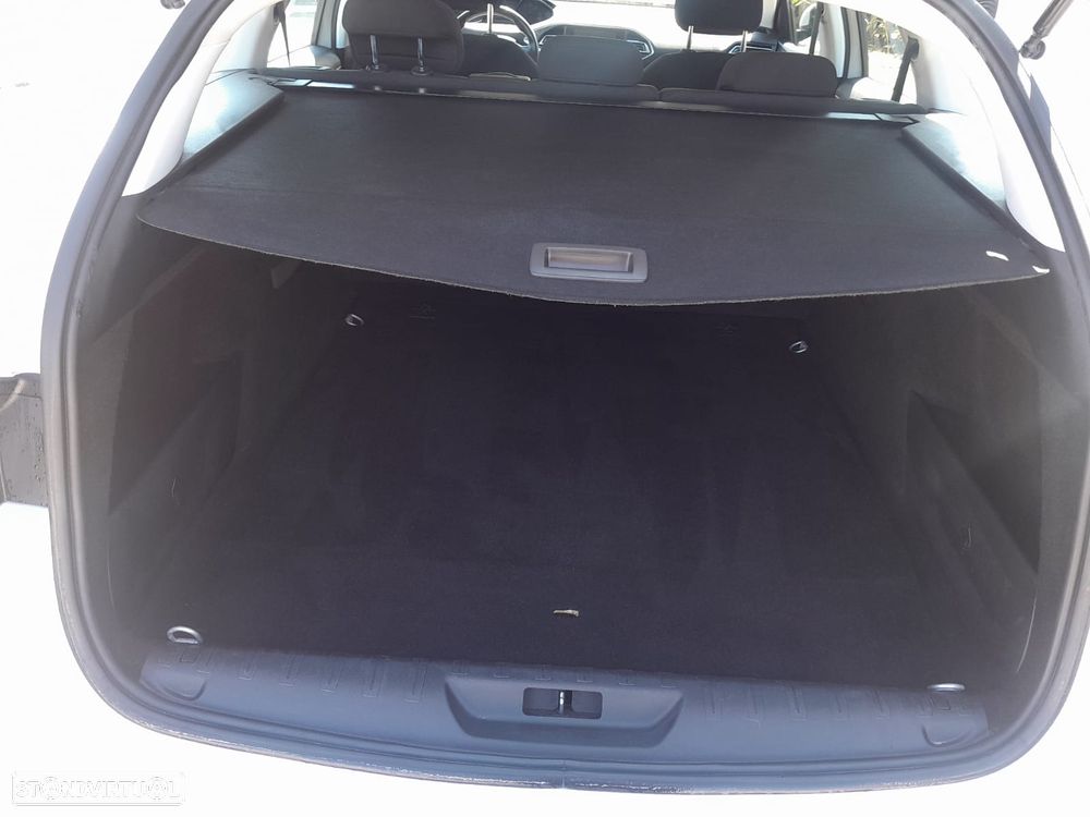 Peugeot 308 SW 1.6 HDi Active - 14