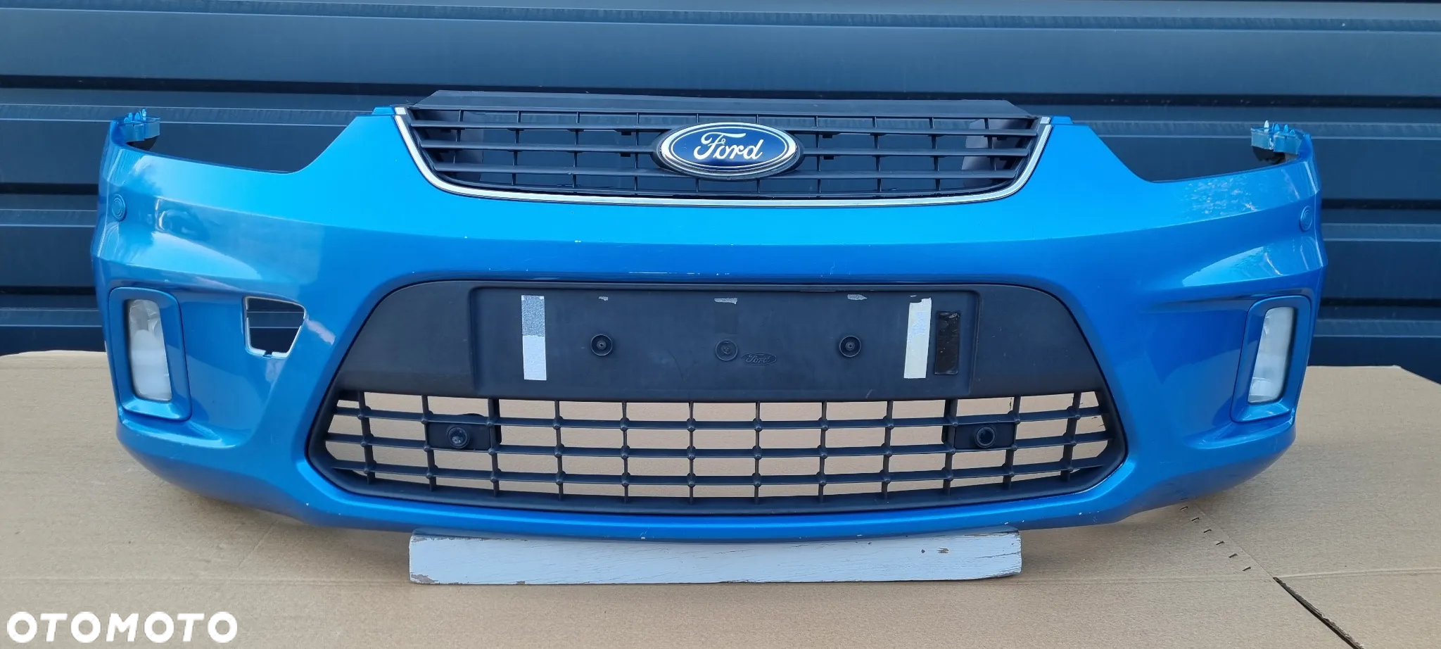 FORD C-MAX LIFT 2007-2010 Zderzak przód MH098 - 2