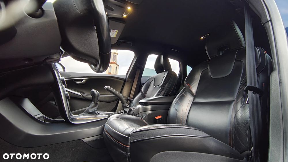 Volvo V40 D2 Ocean Race - 38