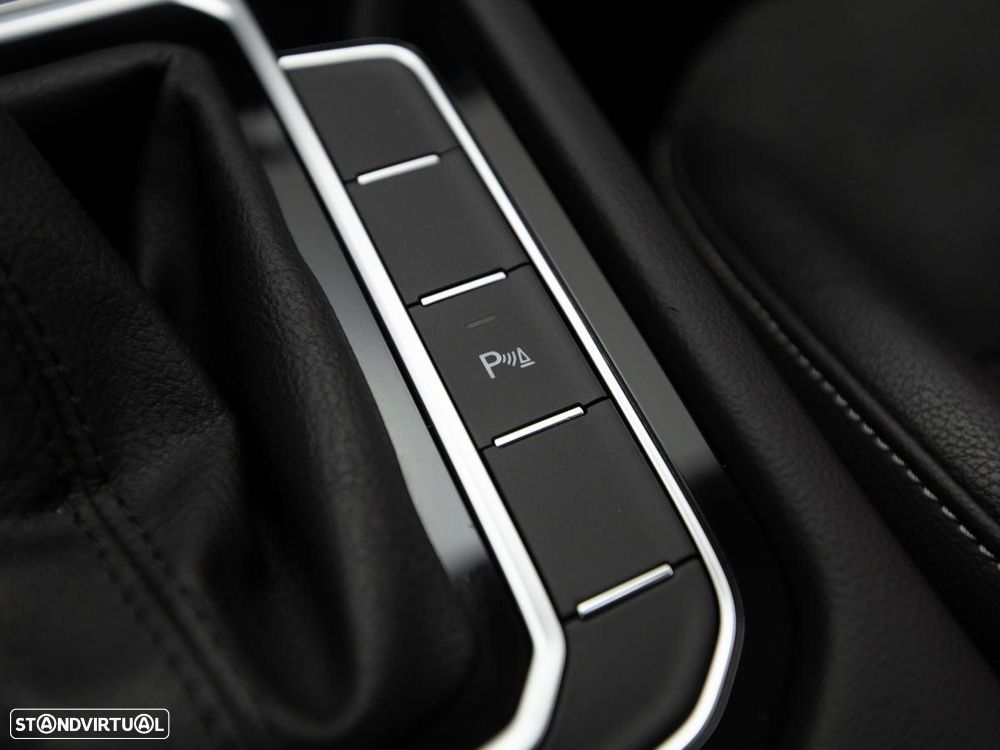 VW Arteon 2.0 TDI Elegance DSG - 19