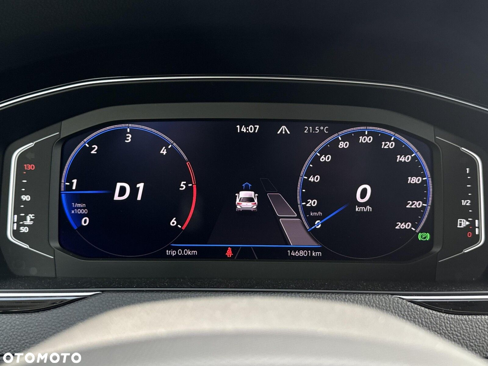Volkswagen Passat 2.0 TDI Elegance DSG - 21