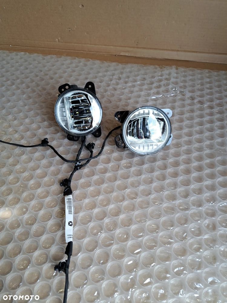 Halogen halogeny LED lewy prawy Jeep Gladiator Wrangler JL 68336460AD - 2