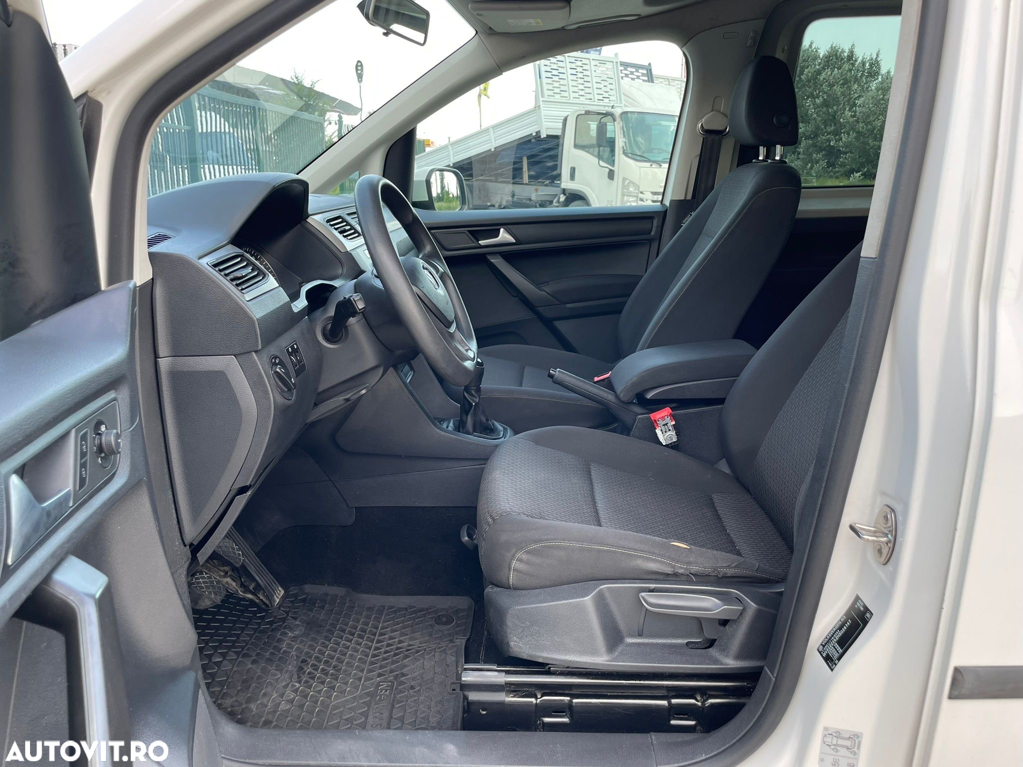 Volkswagen Caddy - 16