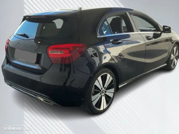 Mercedes-Benz A 180 d Urban Aut. - 11