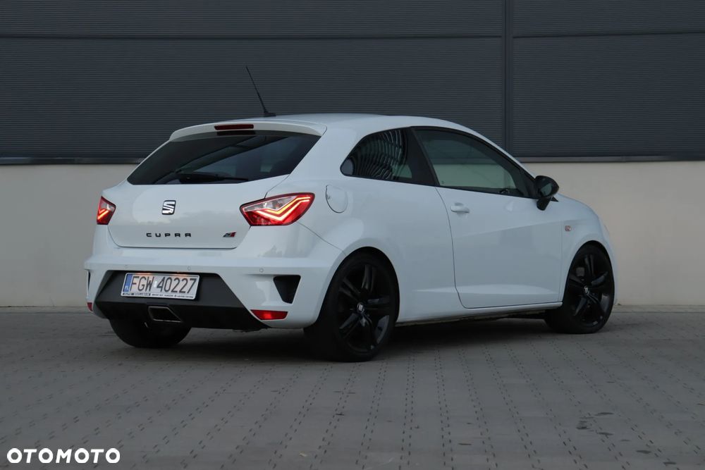 Seat Ibiza SC 1.8 TSI S&S Cupra - 12