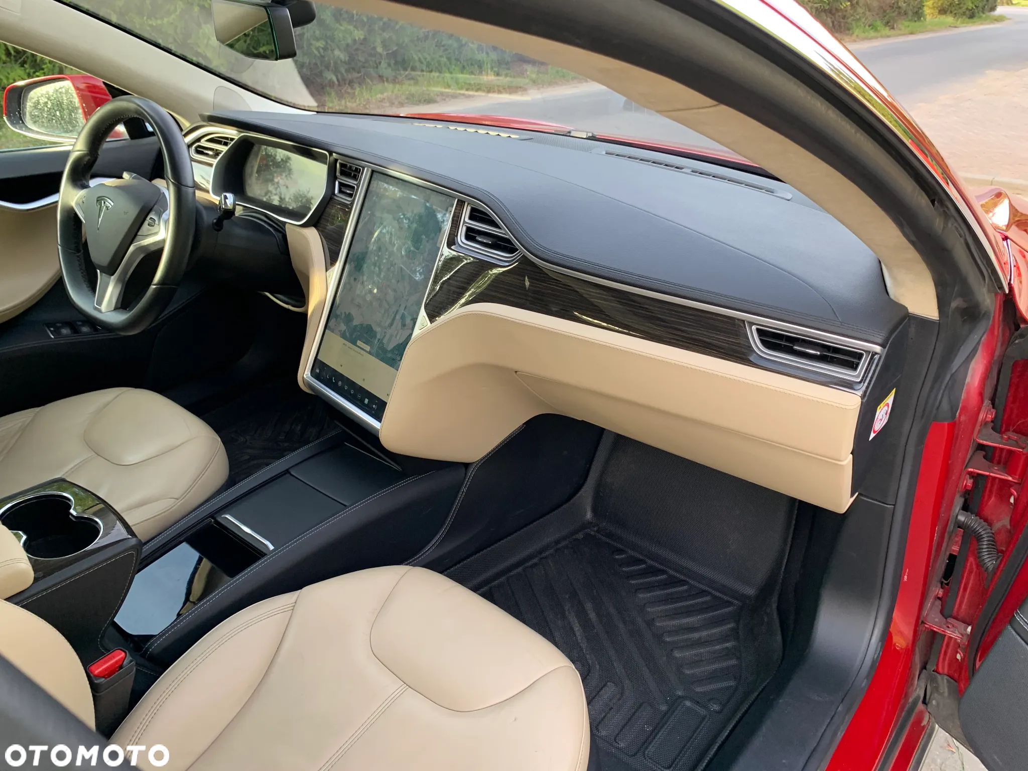Tesla Model S Performance - 6