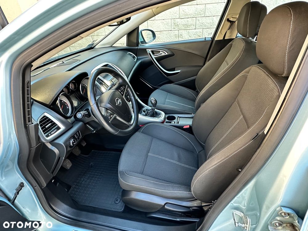 Opel Astra 1.4 T Cosmo - 19