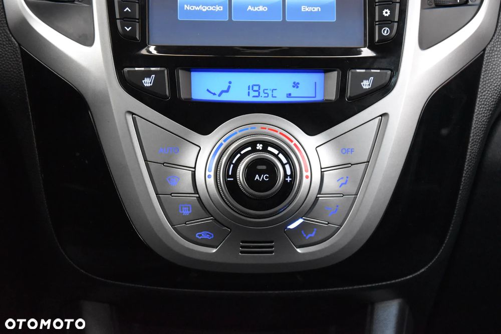 Hyundai ix20 1.4 blue YES - 29