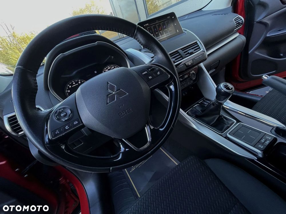 Mitsubishi Eclipse Cross 1.5 T Intense - 30